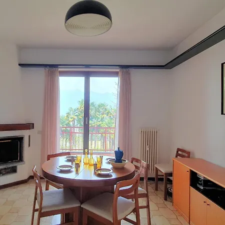 Apartment In By Maggiore